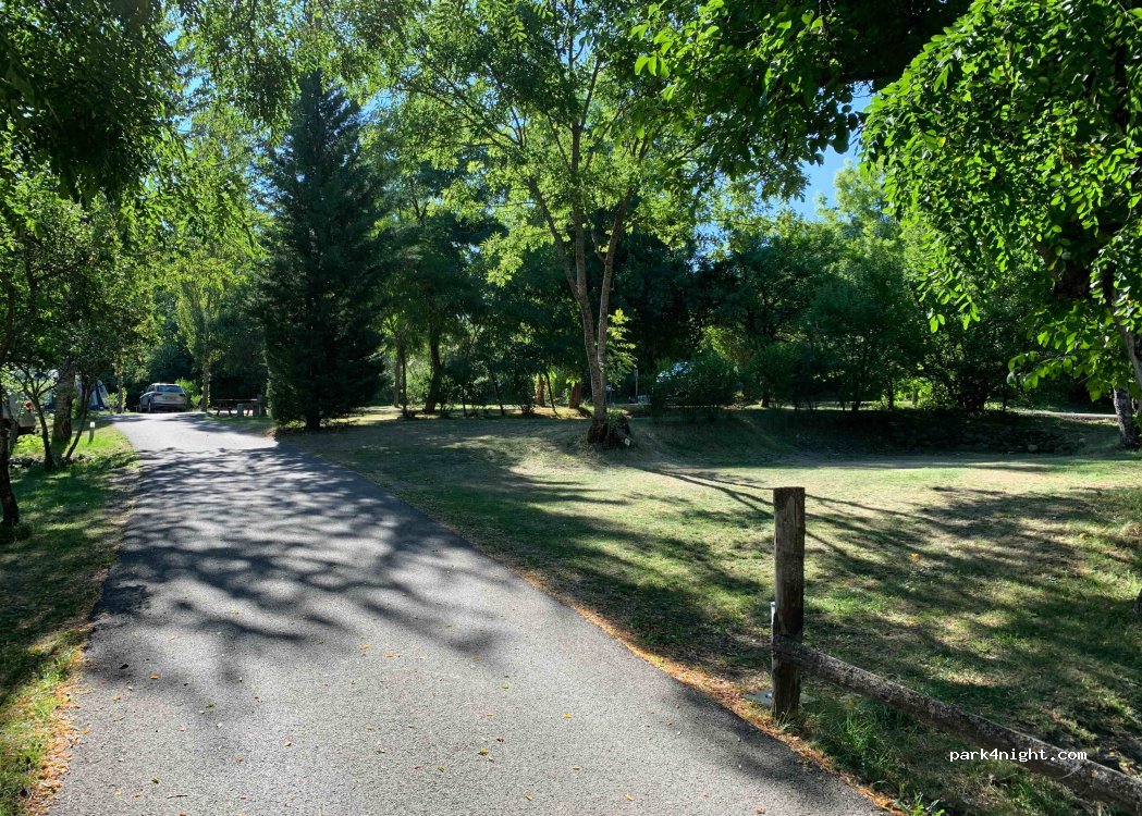 Chalets - Camping Les Airelles - Serre Ponçon — foto