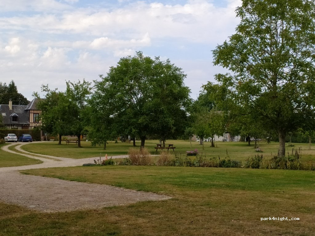 (76490) Louvetot - 431 Route du Château d'Eau — foto