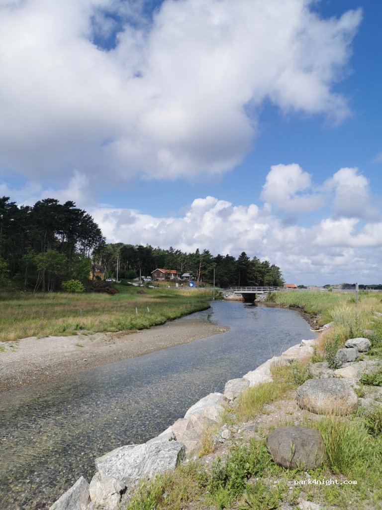 (452 96) Strömstad - 48 Tjärnövägen — foto
