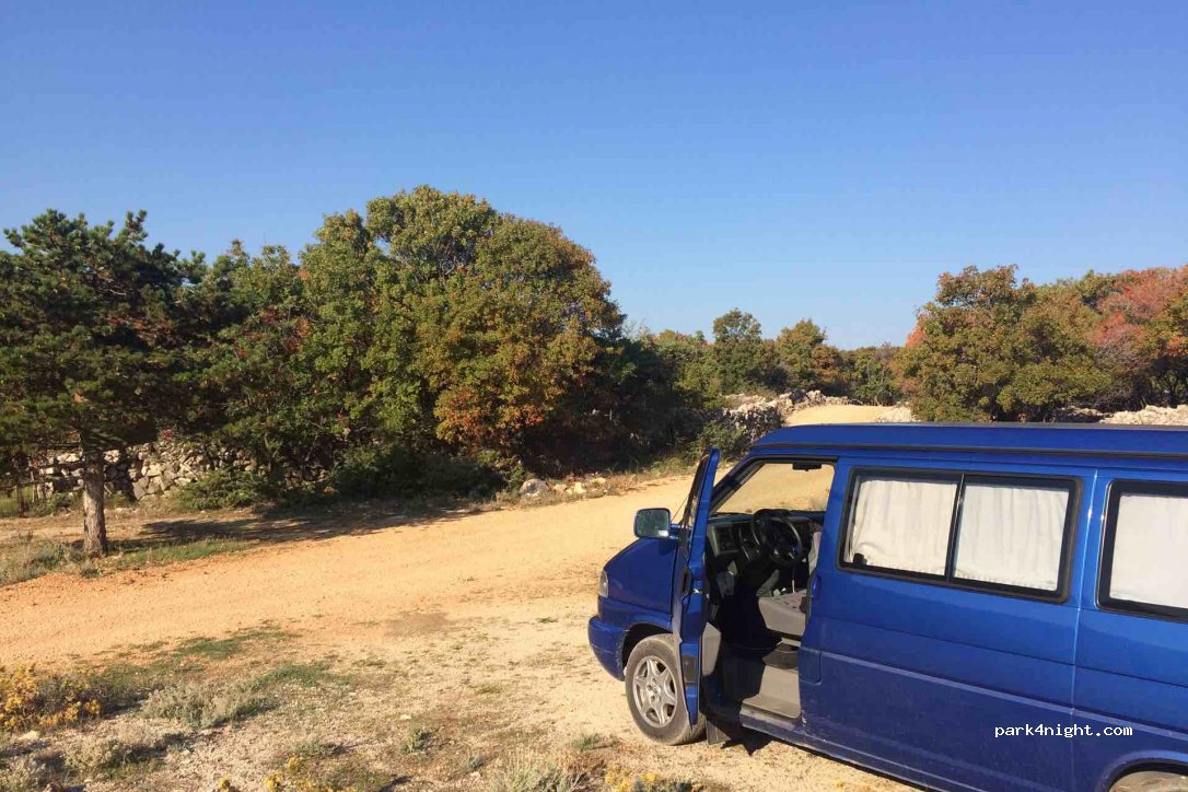 (51516) Vrbnik - Unnamed Road — foto 3