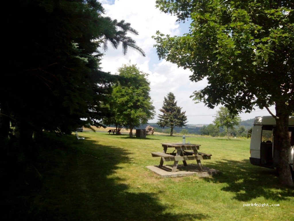 (63610) Besse-et-Saint-Anastaise - D36 — foto