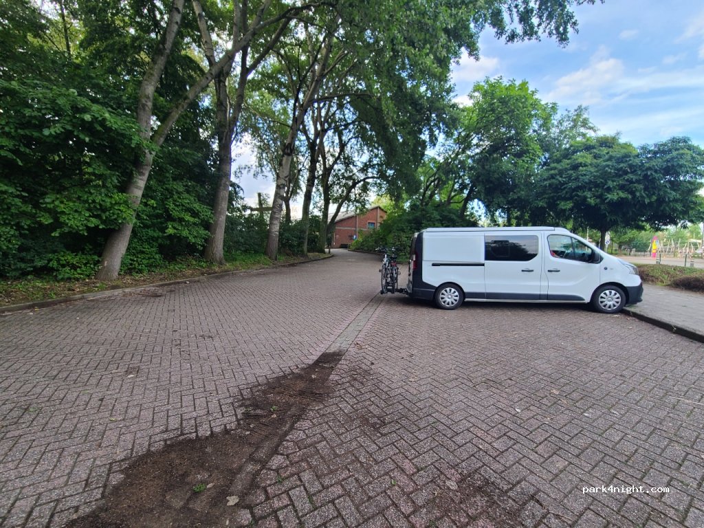 (2650) Edegem - 2 Rogier van der Weydenstraat — foto 2