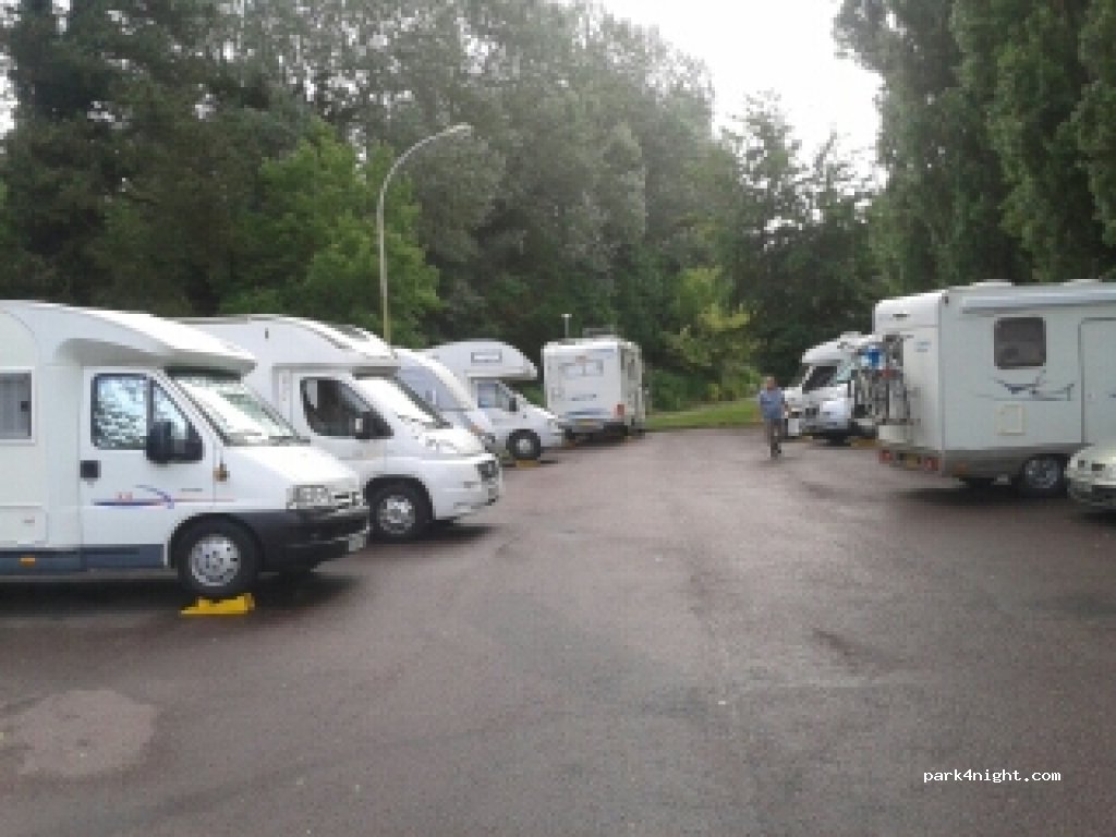 (14100) Lisieux - 2 Avenue Jean XXIII — foto